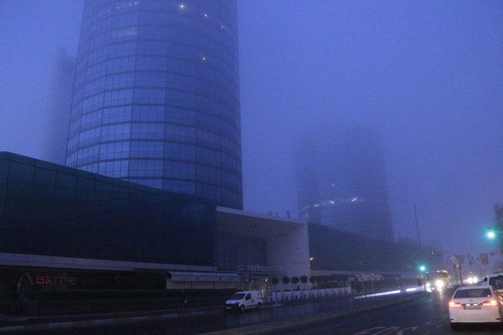 İstanbul'da etkili olan sis hayatı olumsuz etkiledi G3