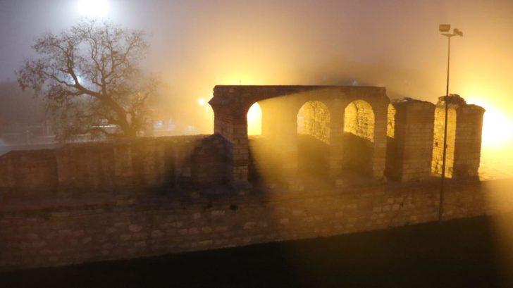 İstanbul'da etkili olan sis hayatı olumsuz etkiledi G5