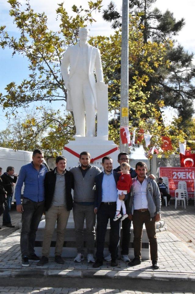 12. Atatürk Anıtı Demirli Mahallesi’nde açıldı