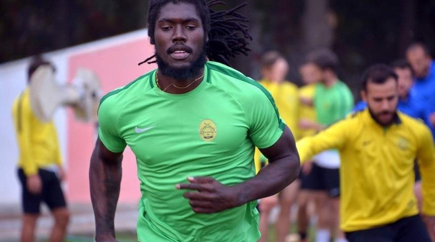 Lider Aliağaspor seri peşinde