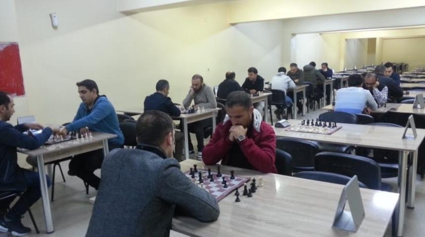 Hakkari Emniyet Müdürlüğü satrançta birinci oldu