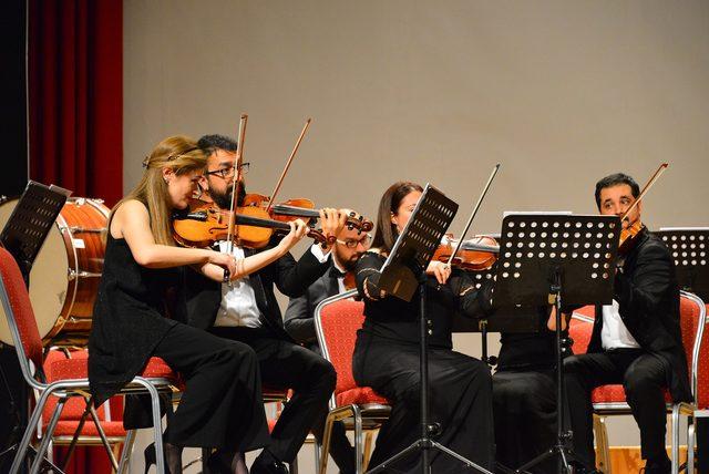 Hacettepe Üniversitesi Senfoni Orkestrası, Akıngüç Oditoryumu Sahnesinde