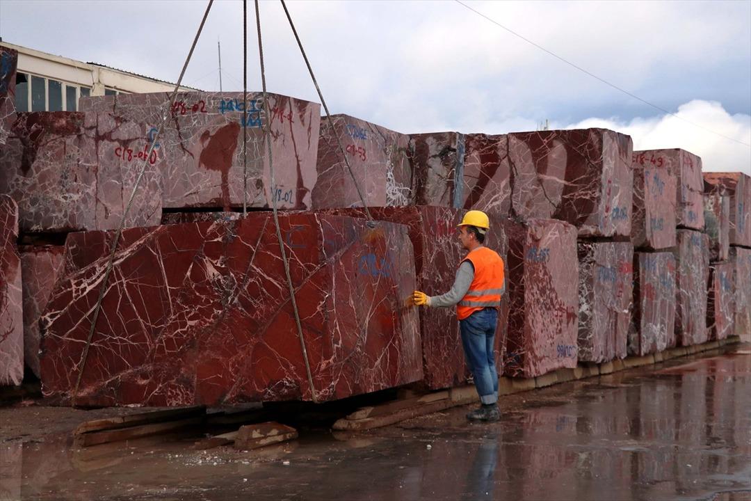 Kabe, Beyaz Saray'ı s&uuml;sl&uuml;yor...60 &uuml;lkeye g&ouml;nderiliyor