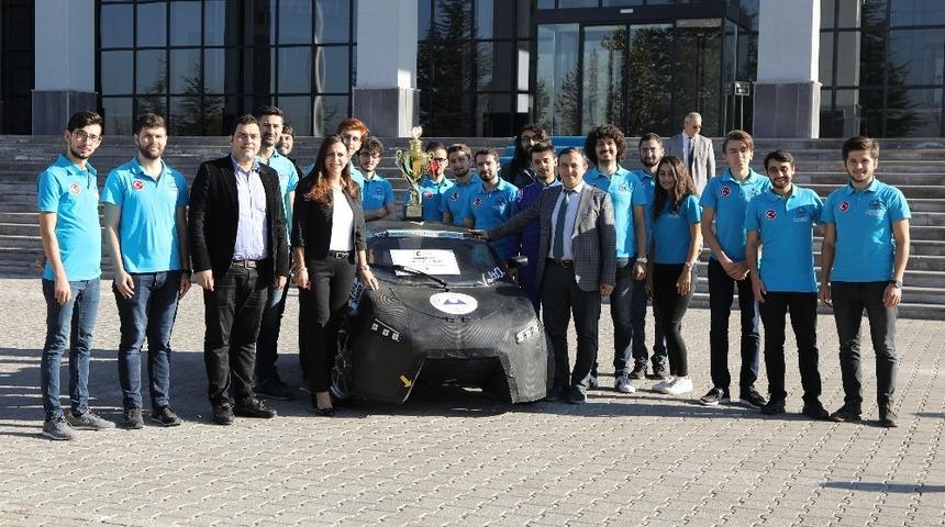 VoltaCar Ekibinden Rekt&ouml;r &Ccedil;alış&rsquo;a Ziyaret