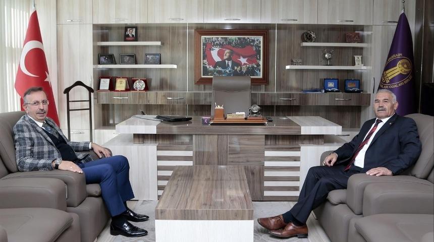 Belediye Başkanı Se&ccedil;en, &ldquo;Esnaf ve sanatkarlarımız baş tacımız&rdquo;