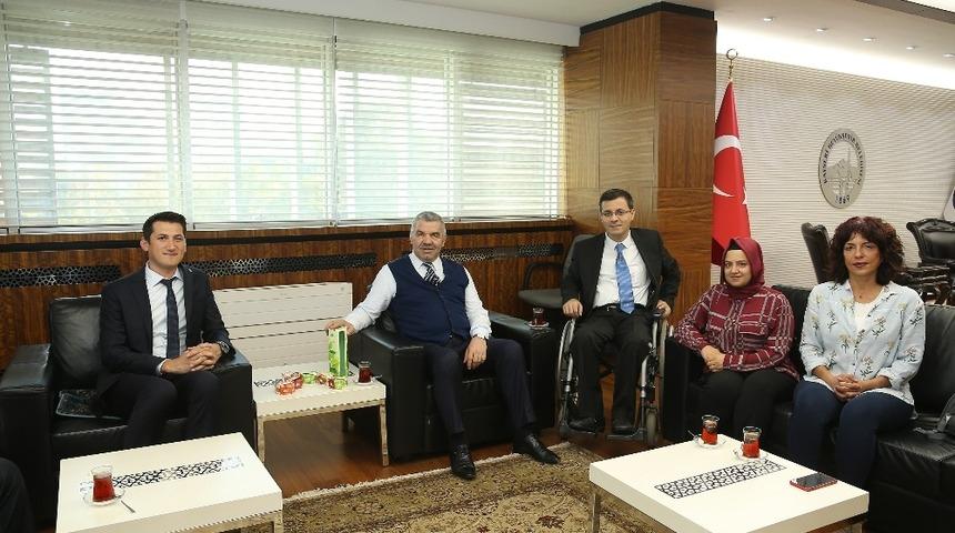 Büyükşehir’in destekleri engelleri kaldırıyor