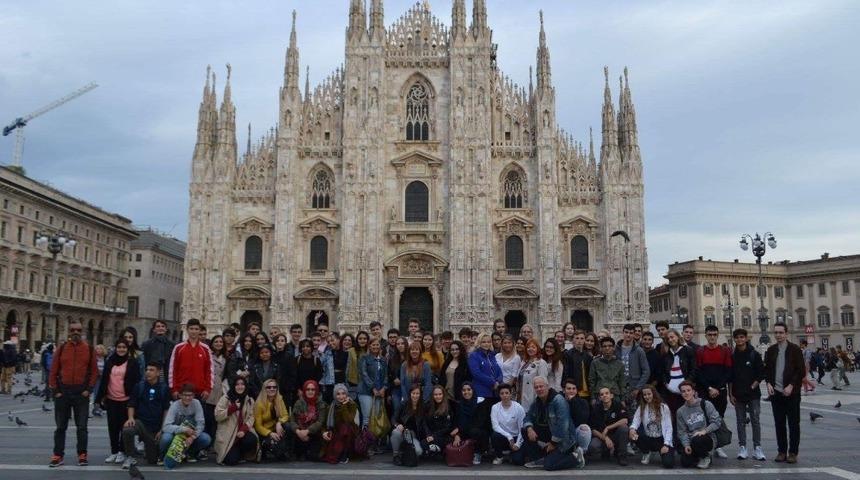Atakum Anadolu İHL öğrencileri İtalya’dan döndü