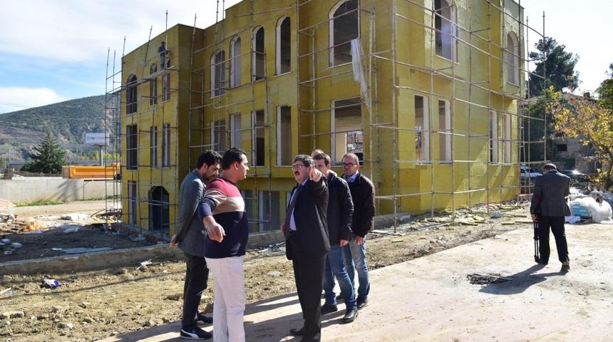 Başkan Can, sosyal donatı alanında incelemede bulundu