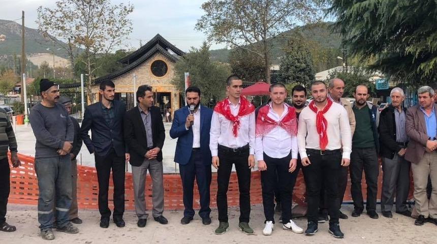 Kınalı kuzuları askere uğurladı