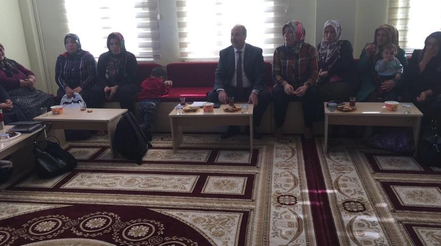 Nar hanım ellerinde hayat buluyor