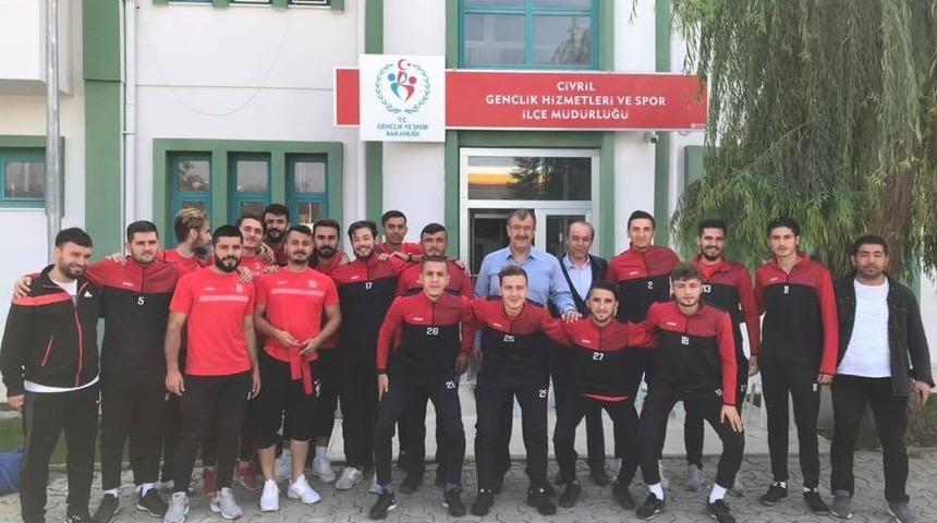&Ccedil;ivril Belediyesi&rsquo;nden spor kul&uuml;plerine destek