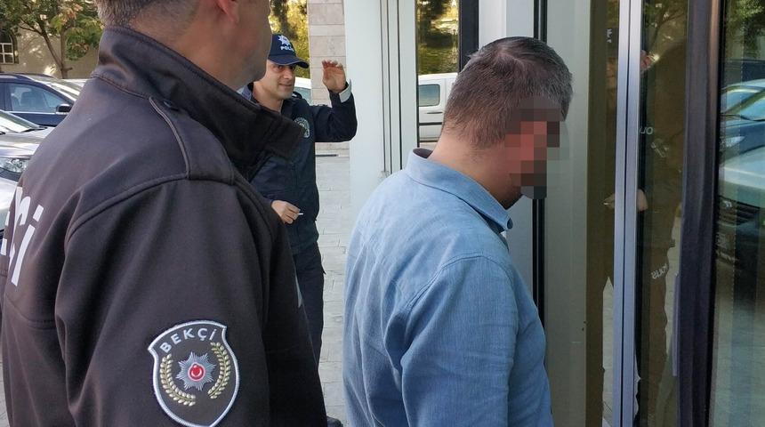 &Ouml;ğretmenden &uuml;niversiteli kıza iğren&ccedil; teklif iddiası