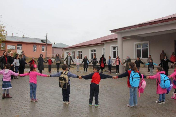 Üniversiteli öğrencilerden anlamlı etkinlik G2