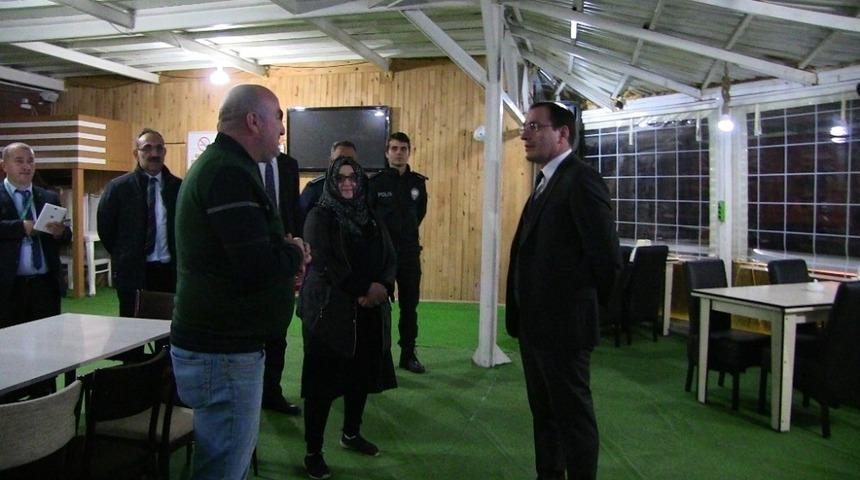 Kaymakam T&uuml;rker nikotin denetiminde