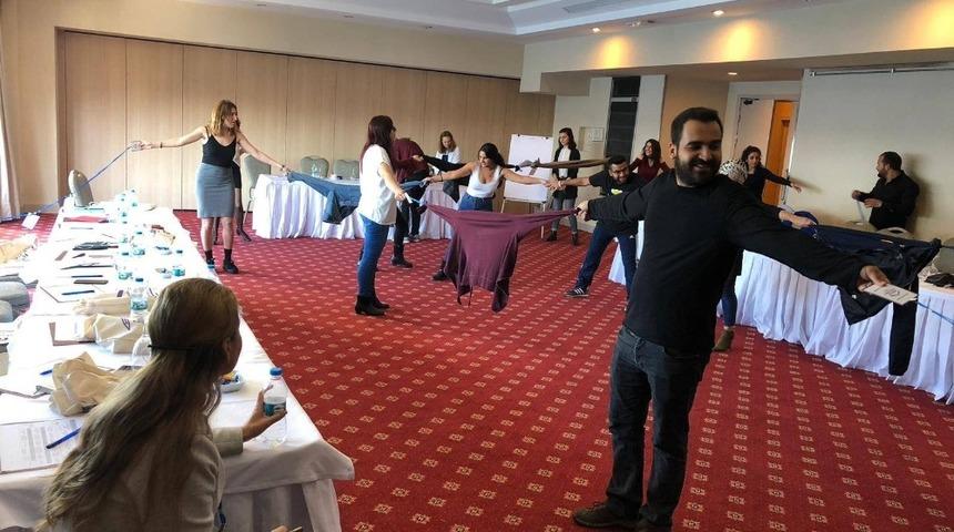 ‘Başka Bir Siyaset Okulu’ Kuşadası’nda başladı