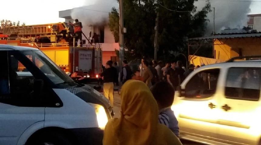 2 katlı evdeki yangın panik yaşattı