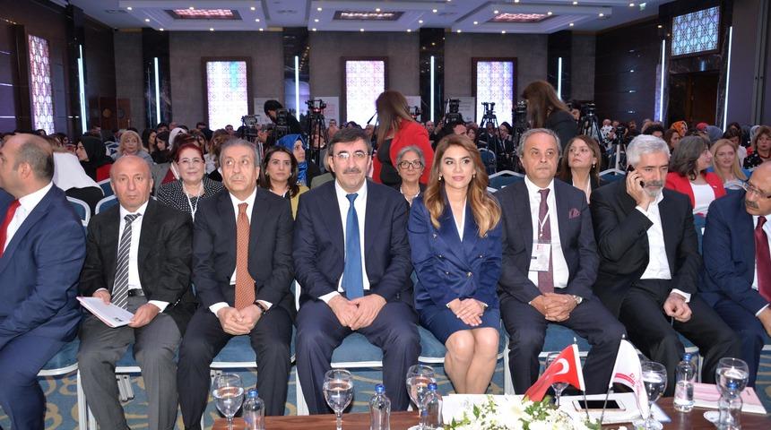 DİKAD'ın, Ekonomi ve Kadın Zirvesi iş dünyasını Diyarbakır'da buluşturdu