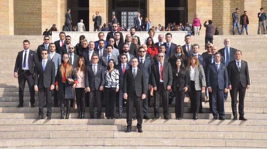Türkiye’nin genç işadamları Ata’nın huzurunda 