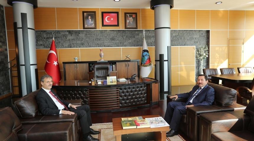 Vali Balkanlıoğlu&rsquo;ndan Başkan Alemdar&rsquo;a veda ziyareti