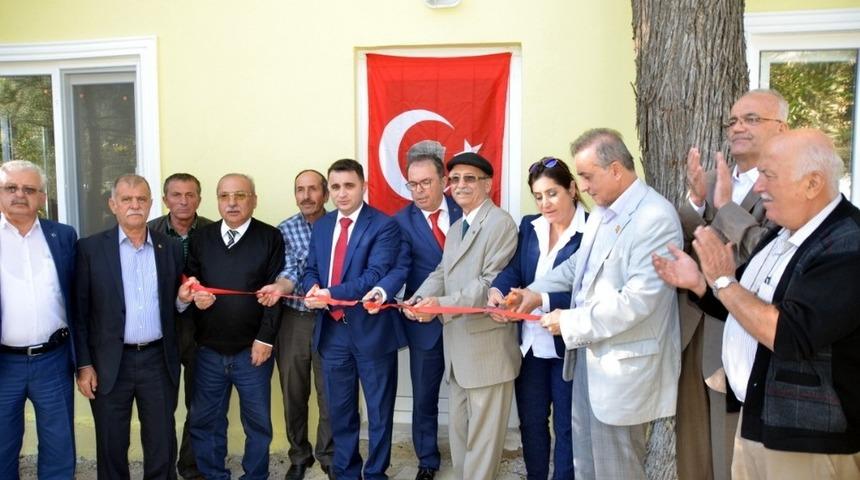 Kapanan k&ouml;y okulu sosyal tesis oldu