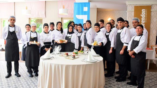 Aşçı yardımcılığı kursu uygulama eğitimleri başladı