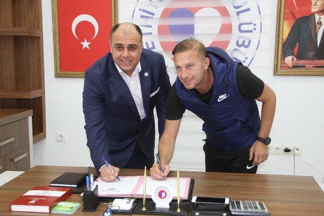 Fethiyespor Tarık Daşgün ile sözleşme imzaladı