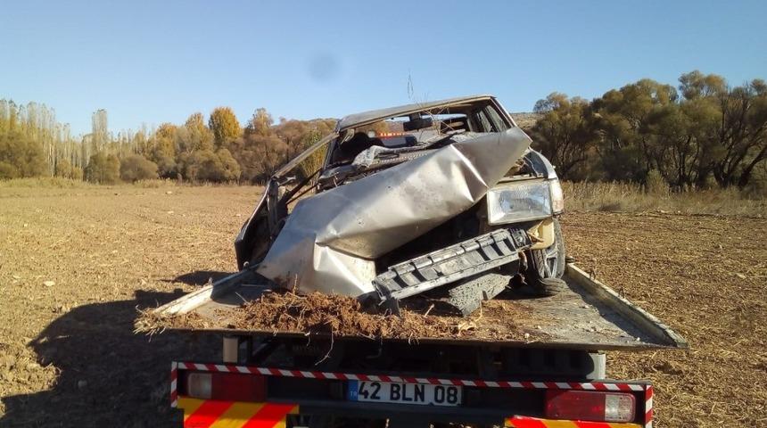 Beyşehir&rsquo;de otomobil şarampole devrildi: 1 yaralı