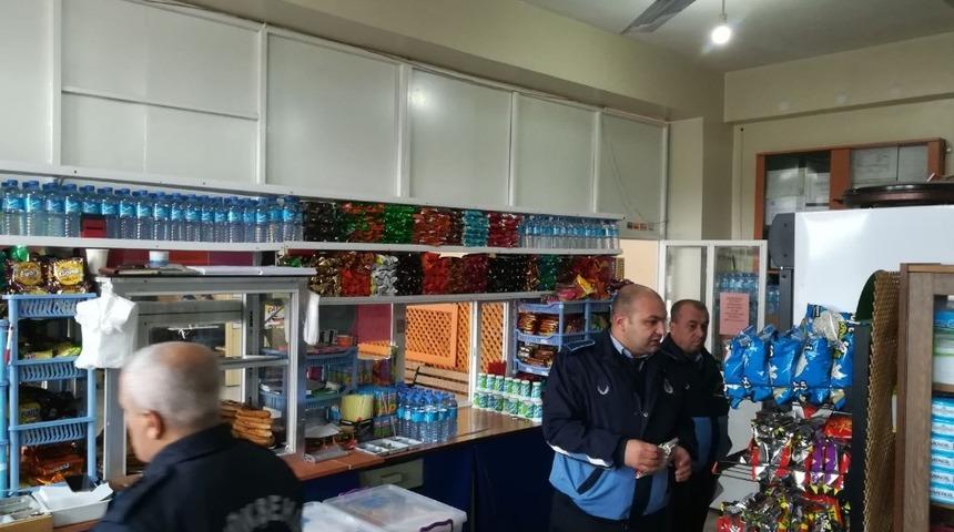 Zabıta ekipleri işletmeleri denetlemeye devam ediyor