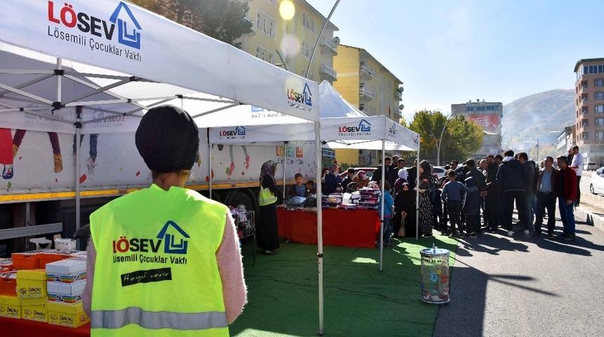 L&Ouml;SEV&rsquo;in "İyilik Tırı" Muş&rsquo;ta