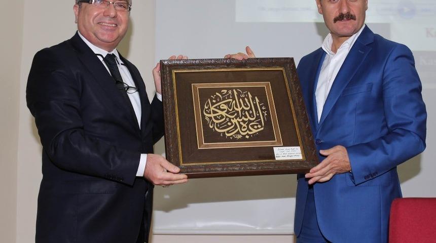 Kırıkkale Üniversitesi Rektörü Aslan, Kayseri Üniversitesi’nde açılış dersi verdi