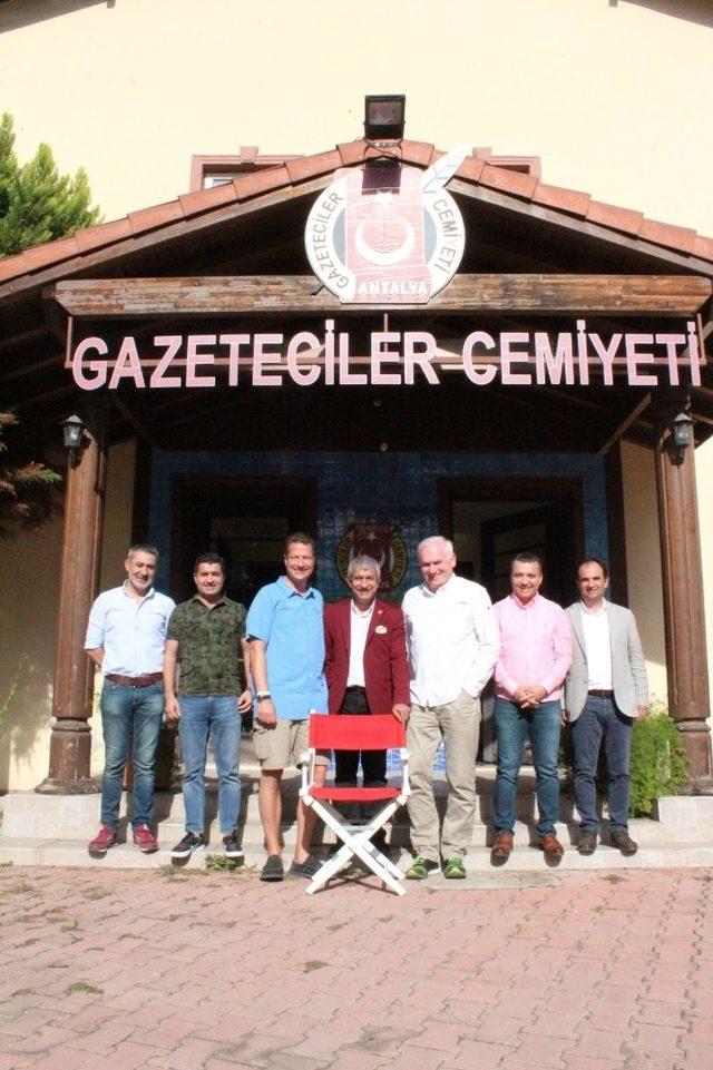 Kanadalı gazeteciler AGC’de