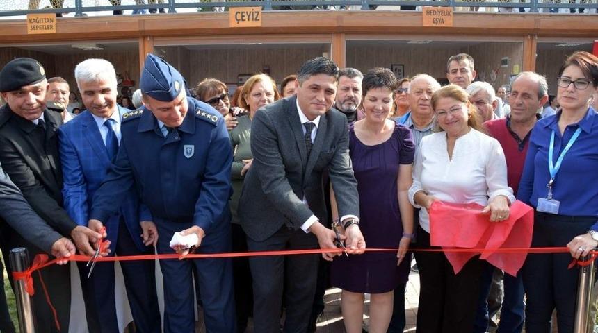 Aliağa&rsquo;da &Uuml;retici Kadın &Ccedil;arşısı hizmete a&ccedil;ıldı