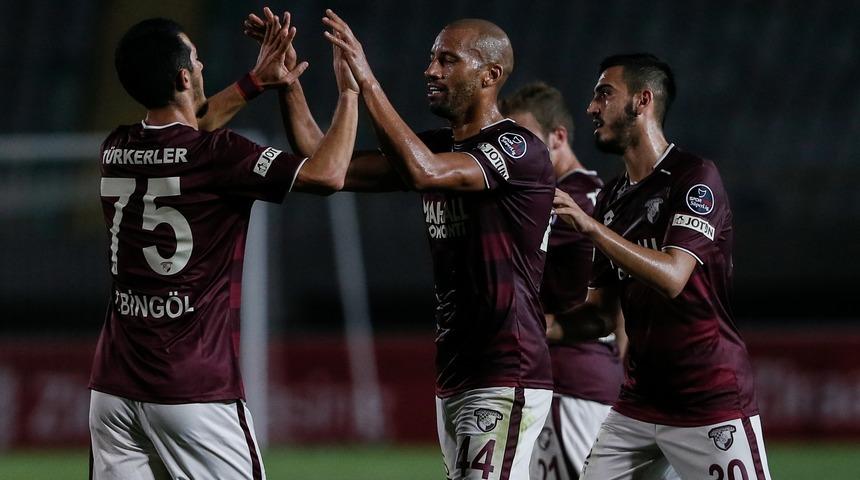 Göztepe güle oynaya turladı: 4-0