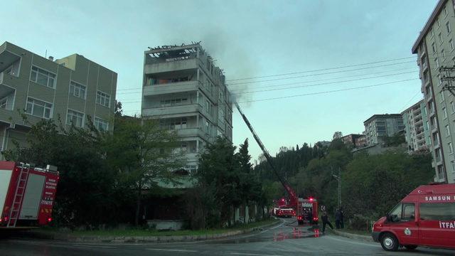 6 katlı binanın son katı ve çatısı alev alev yandı (2)