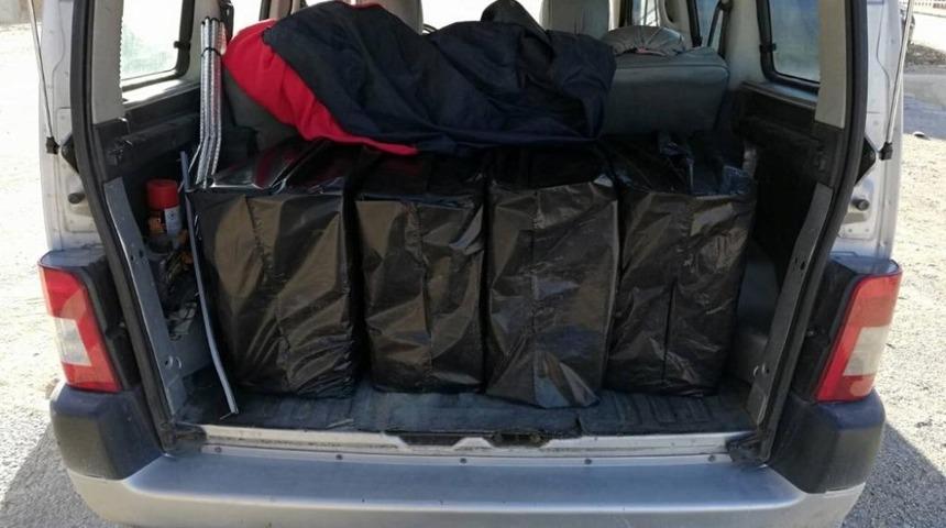 Van&rsquo;da 33 bin paket ka&ccedil;ak sigara ele ge&ccedil;irildi