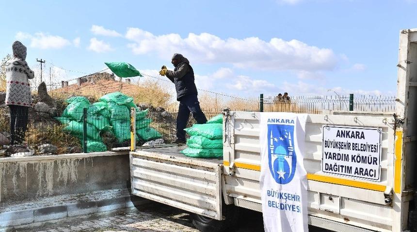 Ankara Büyükşehirden 80 bin dar gelirli aileye kömür yardımı