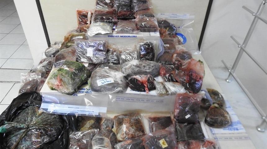 Uşak polisi kaçak tütüncülere nefes aldırmıyor