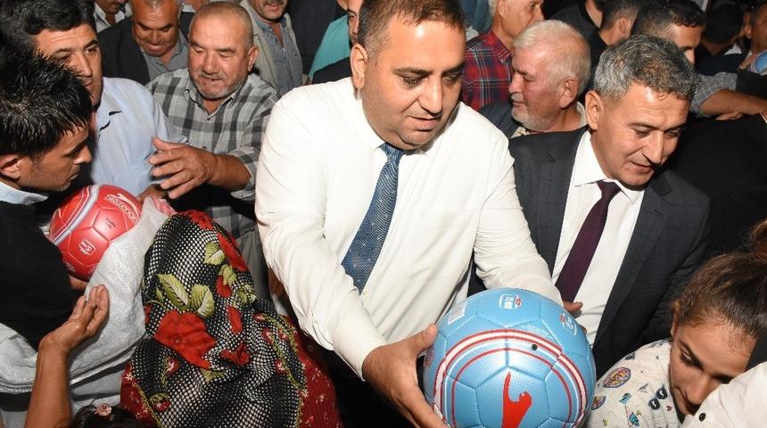 Can: "Vatandaşın acısını, sevincini paylaşmayan belediye başkanı olamaz"