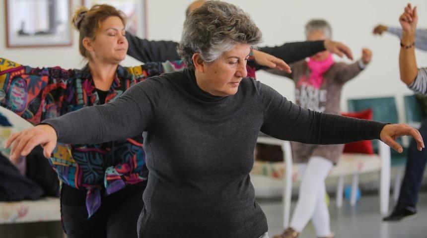 Yenimahalle&rsquo;de İkinci Bahar Merkezlerinde dans kursları başladı