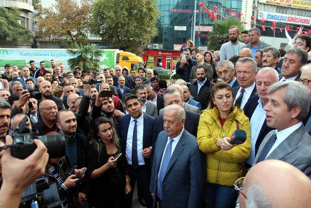 Zonguldak Valisi Ahmet Çınar, alkışlarla uğurlandı
