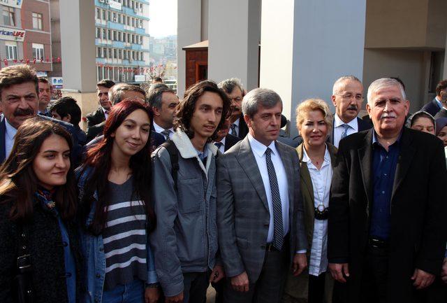 Zonguldak Valisi Ahmet Çınar, alkışlarla uğurlandı