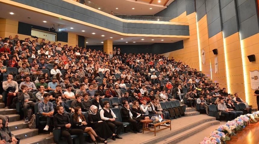 SA&Uuml;&rsquo;de otomotiv zirvesi d&uuml;zenlendi