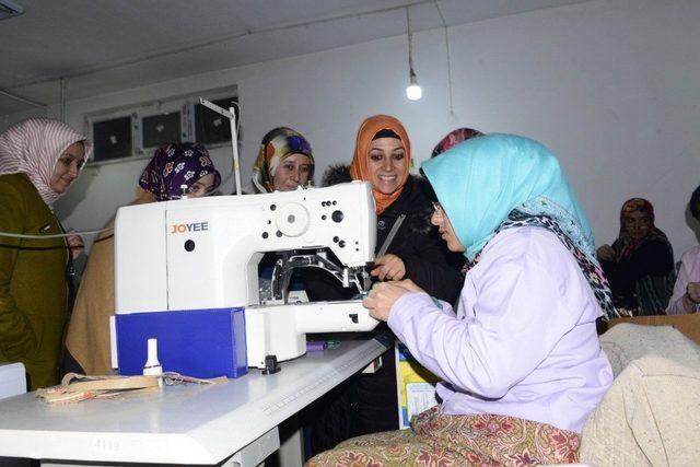 “Mutlu kadınlar sağlam yarınlar” projesi kursiyerleri için gezi düzenlendi