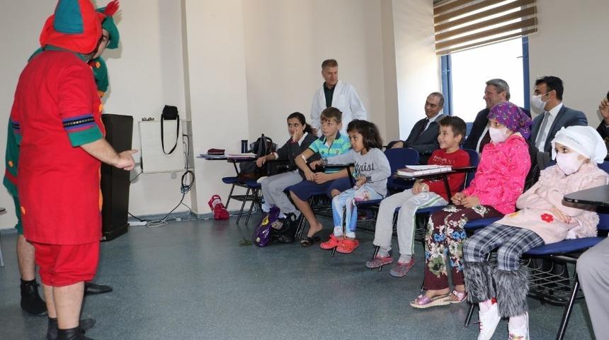 B&uuml;y&uuml;kşehir l&ouml;semili &ccedil;ocuklara moral oldu