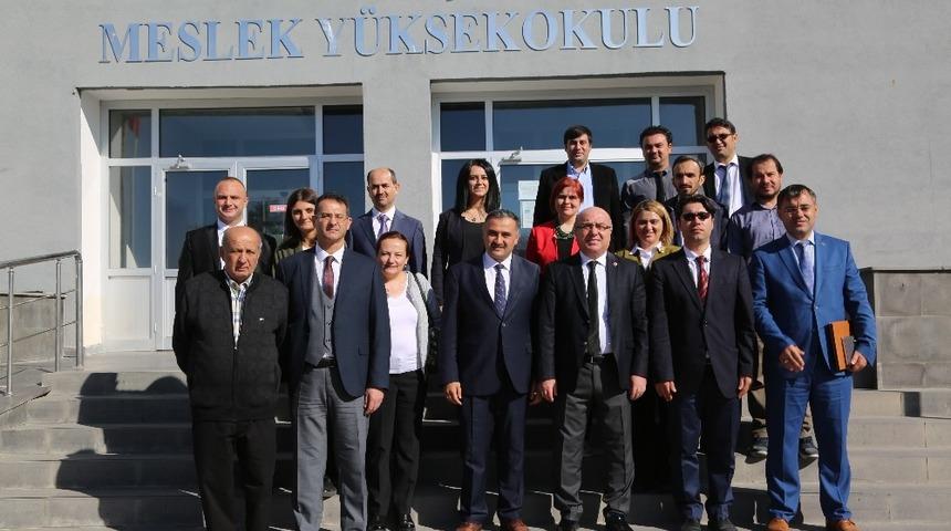Kayseri &Uuml;niversitesi Rekt&ouml;r&uuml; Karamustafa&rsquo;dan Seyrani kamp&uuml;s&uuml;ne ziyaret