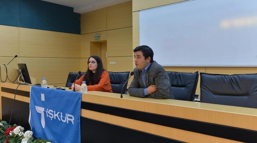 SA&Uuml;&rsquo;de iş arama teknikleri konuşuldu