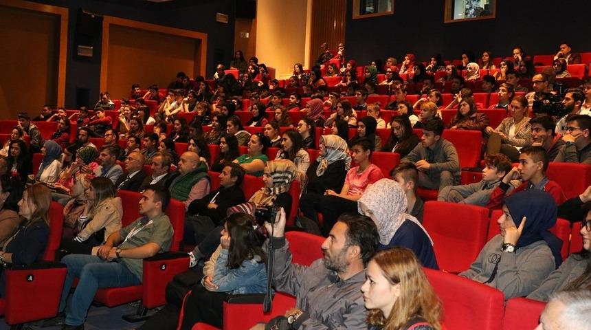 AKM&rsquo;de &lsquo;Okul &Ccedil;ağı &Ccedil;ocuklarında Sağlık ve Hijyen&rsquo; konuşuldu