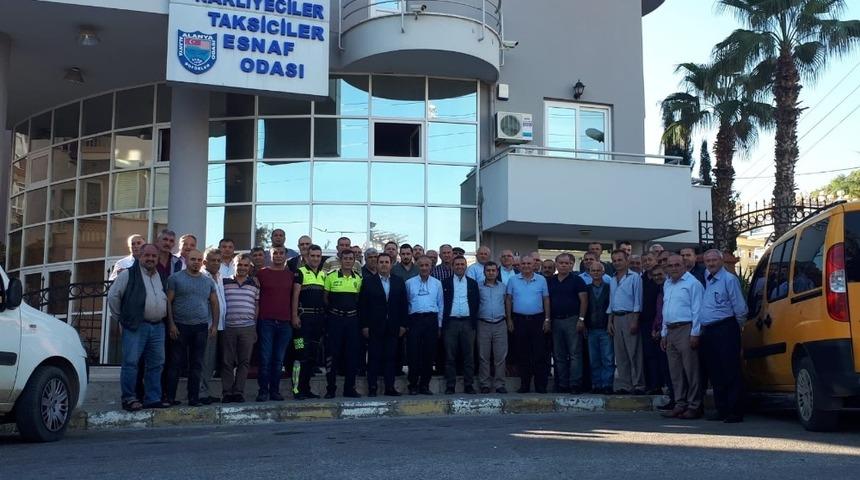 Polis, yeni trafik kanunu hakkında s&uuml;r&uuml;c&uuml;lere bilgiler verdi