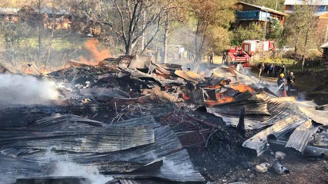 Artvin'de çıkan yangın, 31 yıl önceki olayı akıllara getirdi