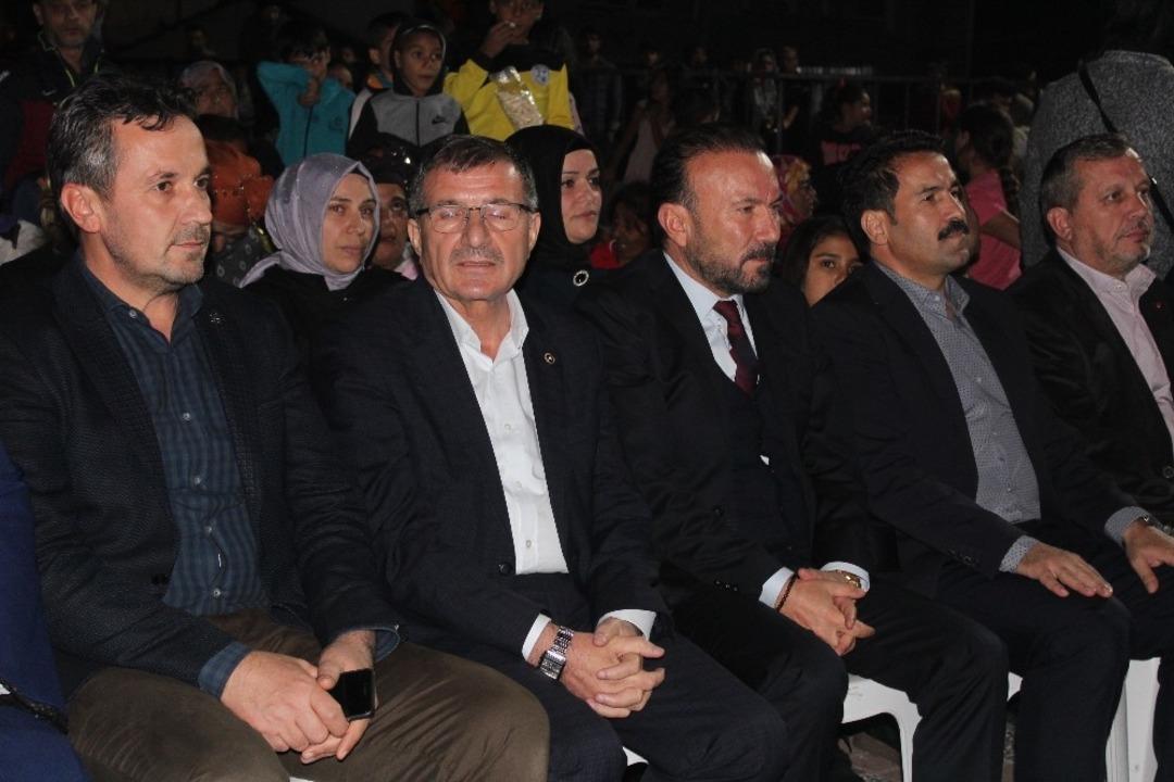 İzmit&rsquo;in en b&uuml;y&uuml;k k&uuml;lt&uuml;r merkezine nikahlı a&ccedil;ılış